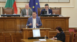 БСП поиска да бъде изслушан в парламента вътрешния министър Иван