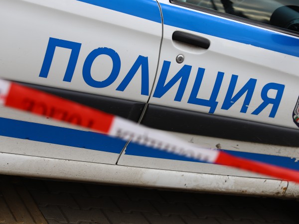 38-годишен таксиметров шофьор е открит прострелян в парк в Сливен
