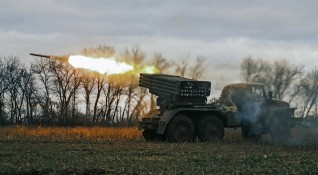 Руската армия заяви че е извършила удари по украински казарми