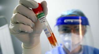 Румъния се сблъсква с две здравни кризи едновременно грип