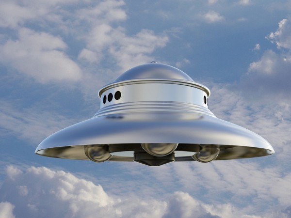 Правителството на САЩ проучва 510 съобщения за НЛО, над три