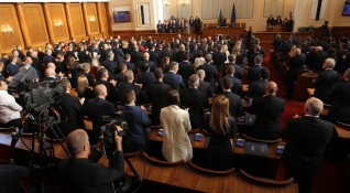 Депутатите приеха окончателно промените в Закона за административно регулиране на
