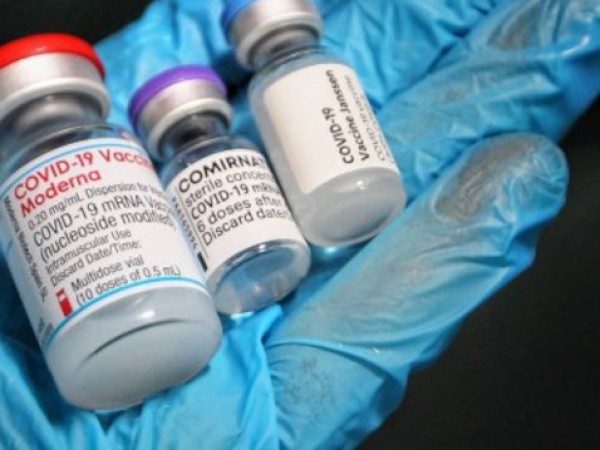 Снимка: "Джонсън енд Джонсън" намалява производството на COVID ваксини