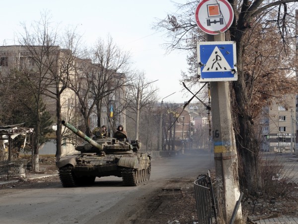 Британските танкове, които са обещани на Украйна, ще горят на