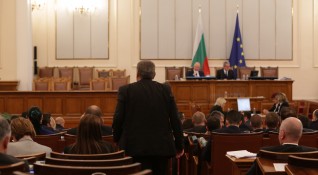 Демократична България  не поиска до последно третия мандат Заявката беше