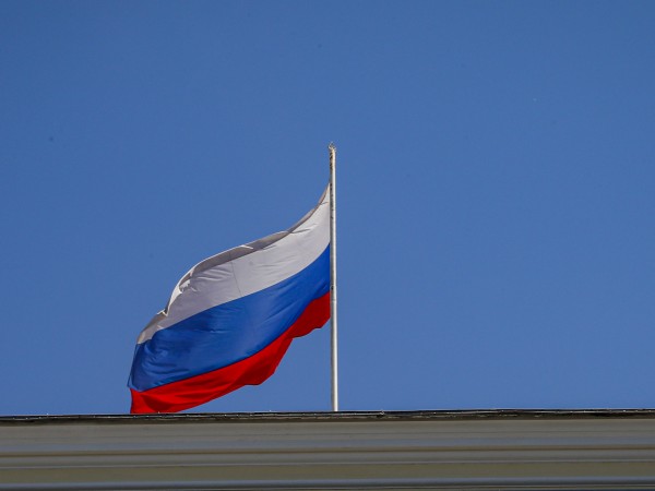 Русия прави опит да ограничи пътуванията на народни представители и