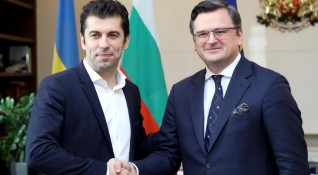 Вестинк Велт съобщи че България чрез посредници е снабдявала Украйна