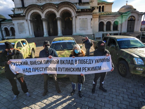 Снимка: Димитър Кьосемарлиев Руски граждани у нас предоставиха на Украйна