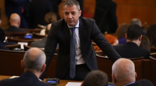 Депутатът от ГЕРБ Делян Добрев остро нападна лидерите на ПП
