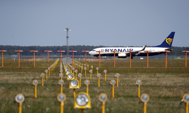   Ryanair           