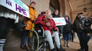Парламентът прие окончателно промените в Закона за хората с увреждания