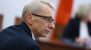Депутатът от Продължаваме Промяната Николай Денков критикува БСП ГЕРБ и