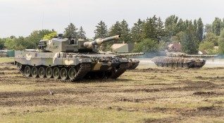 Какво представляват танковете Леопард 2 Леопард 2 е основен боен