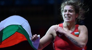 Българската националка по борба Тайбе Юсеин спечели златен медал на