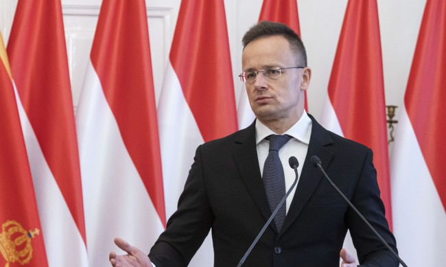 Унгария се противопоставя на Европа за Русия