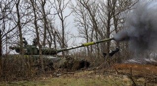 Украинските сили продължават сраженията с руските войски които се опитват