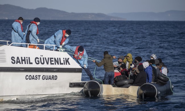 Турция е депортирала 8571 нелегални мигранти през 2022 г.