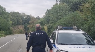 Криминалисти от полицията в Перник неутрализираха престъпна група за трафик