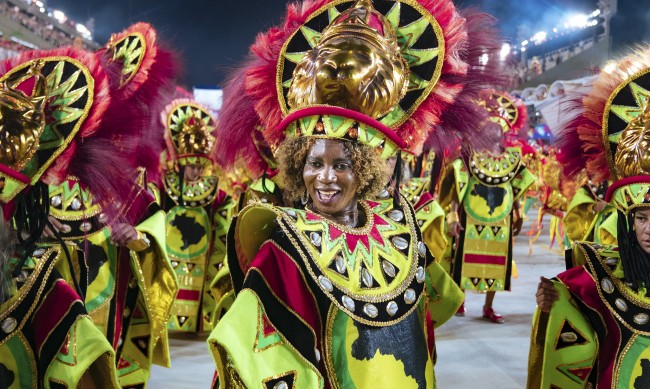 Тече подготовката за карнавала в Рио