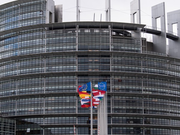 Европейският парламент подкрепи нови правила за политическата реклама, съобщи Политико.