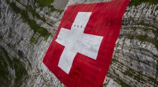 Швейцарските граждани ще получат шанс да гласуват на референдум за