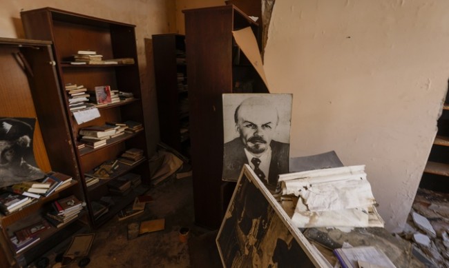 До момента са изтеглени 19 милиони руски и съветски книги от Украйна