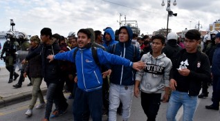 Германската спасителна организация Сий Ай Sea Eye е помогнала на 105 мигранти