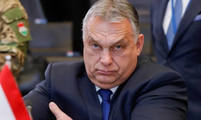 Орбан зове ЕС да издигне огради по външните граници на ЕС 