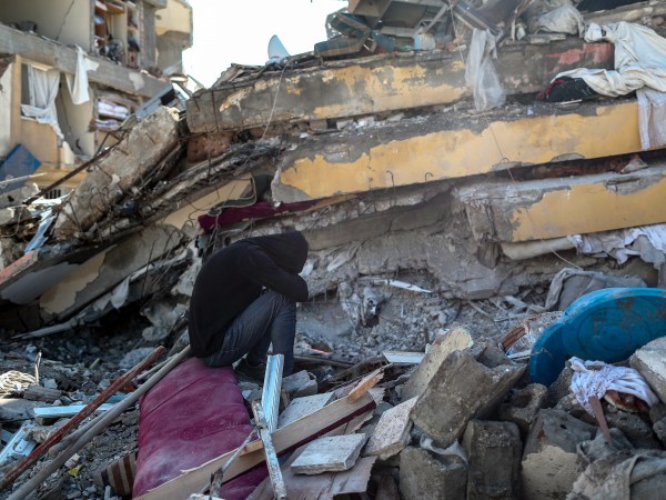 Жертвите на разрушителното земетресение на турско-сирийската граница и последвалите вторични