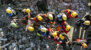 Хатай е сред най поразените окръзи от земетресенията които разтърсиха в