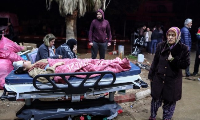 Около 20 български изселници са загинали при труса в Адана 