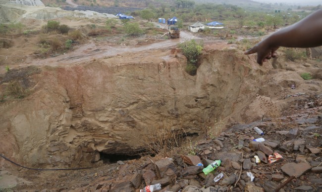 9 души загинаха при срутване на златна мина в Буркина Фасо