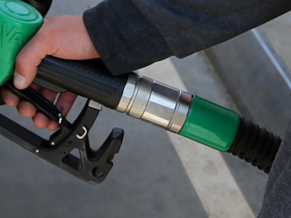Митничари задържаха 3730 литра гориво без документи за платен, начислен