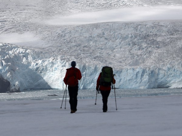 Последната група на 31-та Национална антарктическа експедиция заминава на 11
