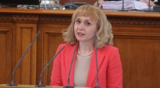 Омбудсманът Диана Ковачева сезира председателя на Комисията за защита на