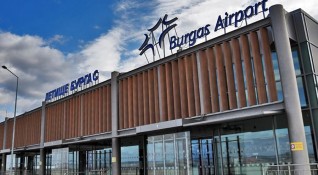 Българските летища в Бургас и Варна общо са отчели 96
