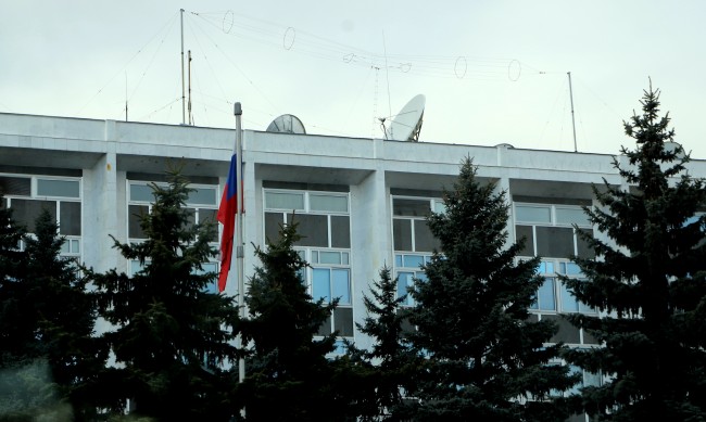 Руското посолство за счупената плоча на ПСА: Богохулна постъпка!