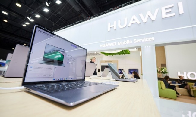Huawei  "  "      MWC 2023