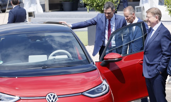 Замразиха активите на Volkswagen в Русия