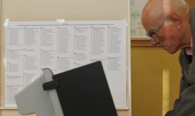 Отпускат на ЦИК още 12,1 млн. лв. за изборите