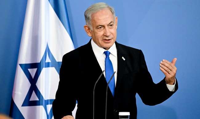Израел остана без министър на отбраната