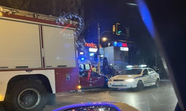 Тежка катастрофа на булевард "Ломско шосе" в София