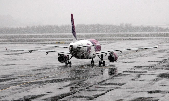 Крахът на Wizz Air: Недоволни пътници, преуморени пилоти и алчни шефове 