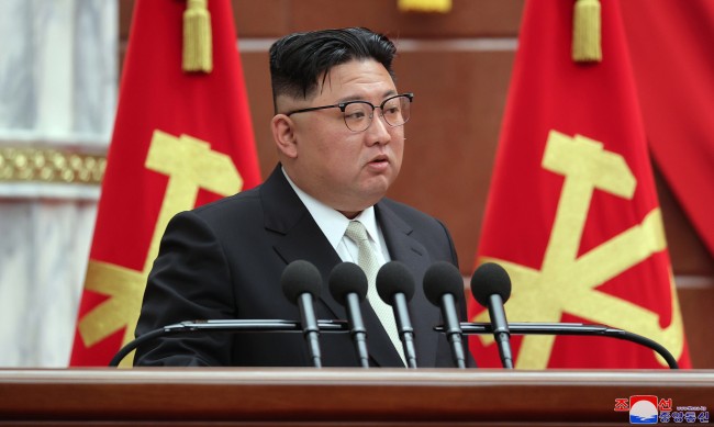 Колко тежи лидерът на Северна Корея Ким Чен Ун? 