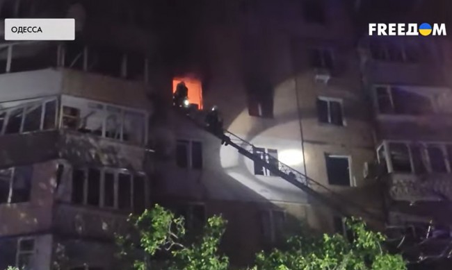Българи в Одеса: През цялата нощ беше страшно - взривове и сирени