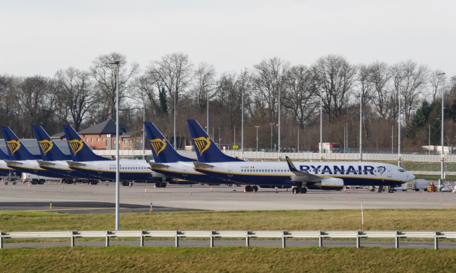        , Ryanair   