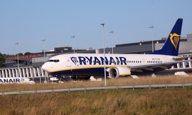     Ryanair:   &#163;110     