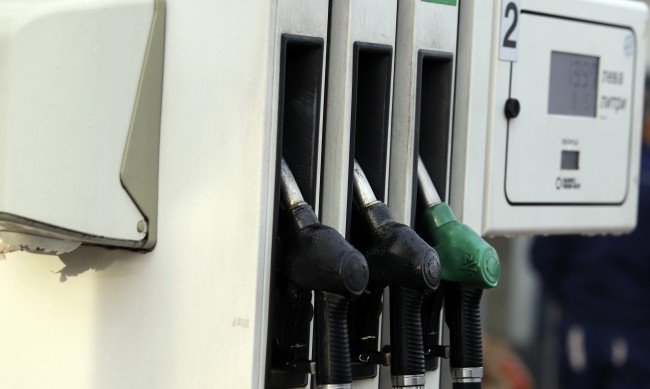 Цените на горивата ще останат около 3 лева до края на годината 
