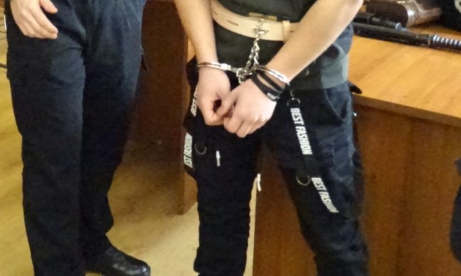 Арестуваха кримка от Перник за изнудване и заплахи