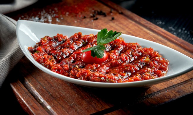 Рецептата Dnes:  Езме - разядка с домати и чушки